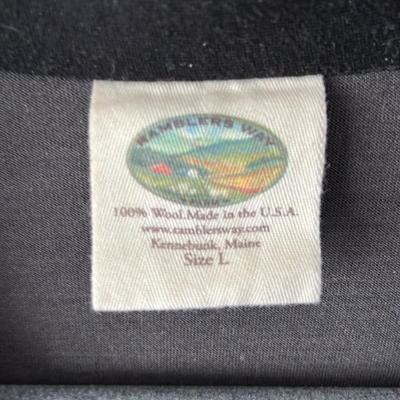 Ramblers Way lightweight button down wool top - Picture 5 of 7